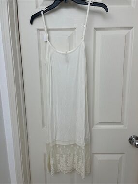 By Together Cream Lace Hem Dress Extender